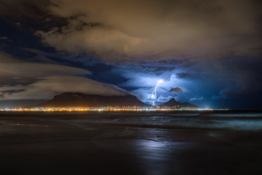 Chasing Lightning Over Table Mountain – A Once-in-a-Lifetime Experience